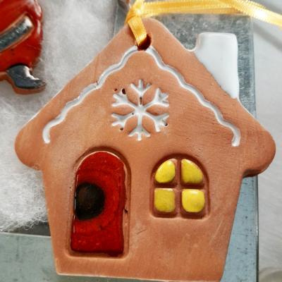 Déco de Noël en céramique artisanale
